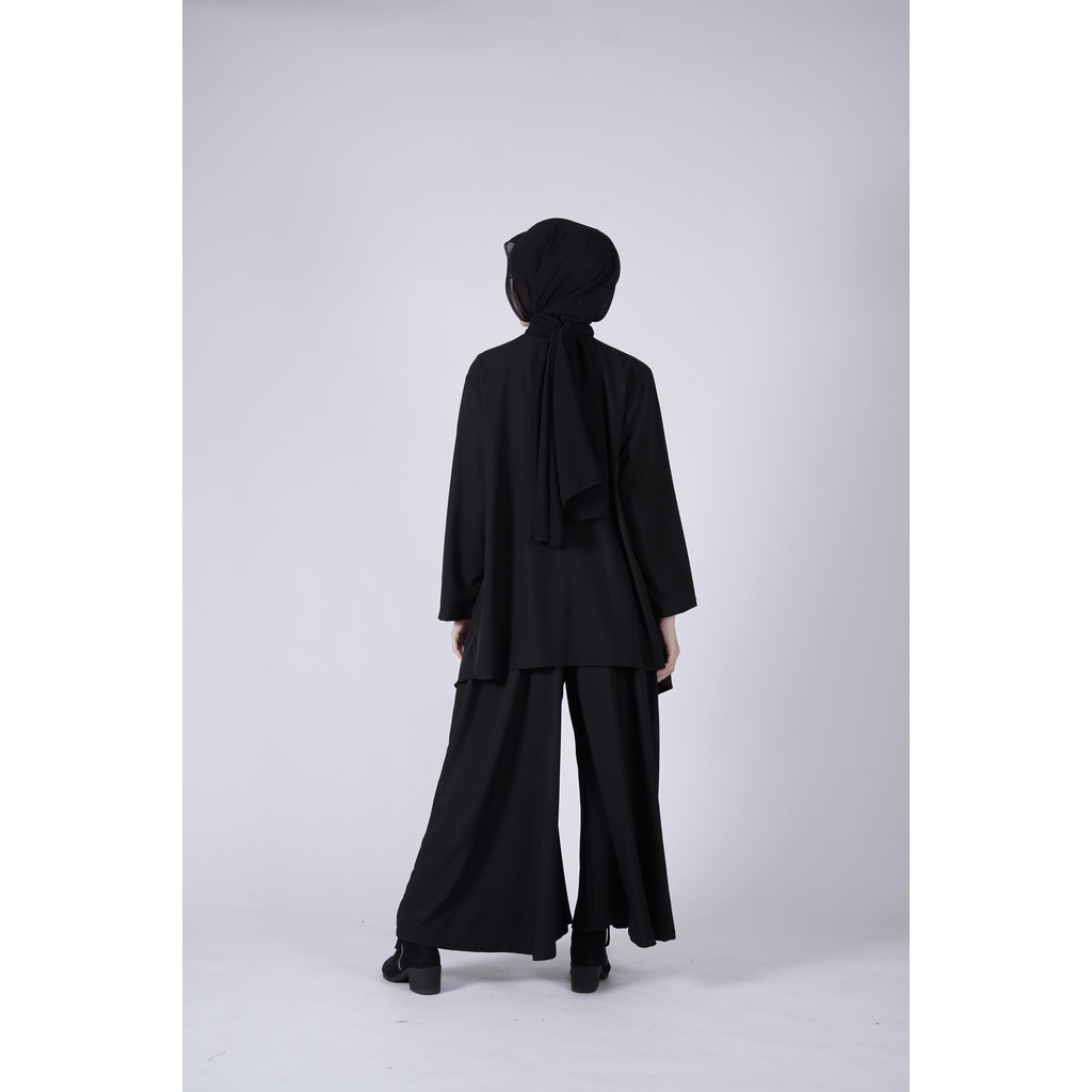 Wavy Outer Black by BITA - Outer Wanita Polos dengan Aksen Gelombang-2
