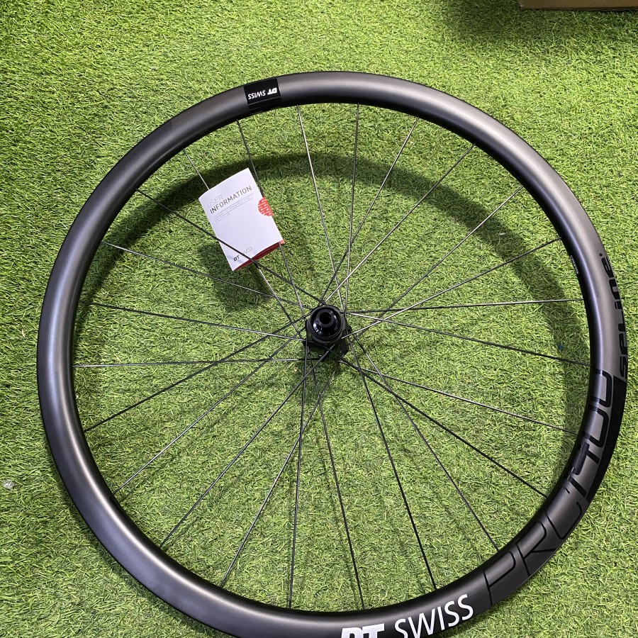 Wheelset Roadbike DT Swiss 700C 1400 Spline 40 mm Discbrake TA Sapim