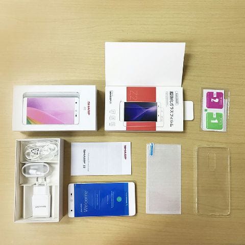 Sharp Z2 4/32 GB - 16/8 MP - 4G LTE - Deca Core