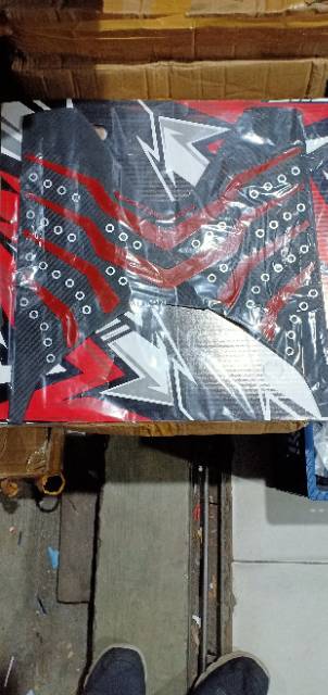 Karpet injakan kaki model carbon honda vario 125 vario 150 Vario 160 all new pnp