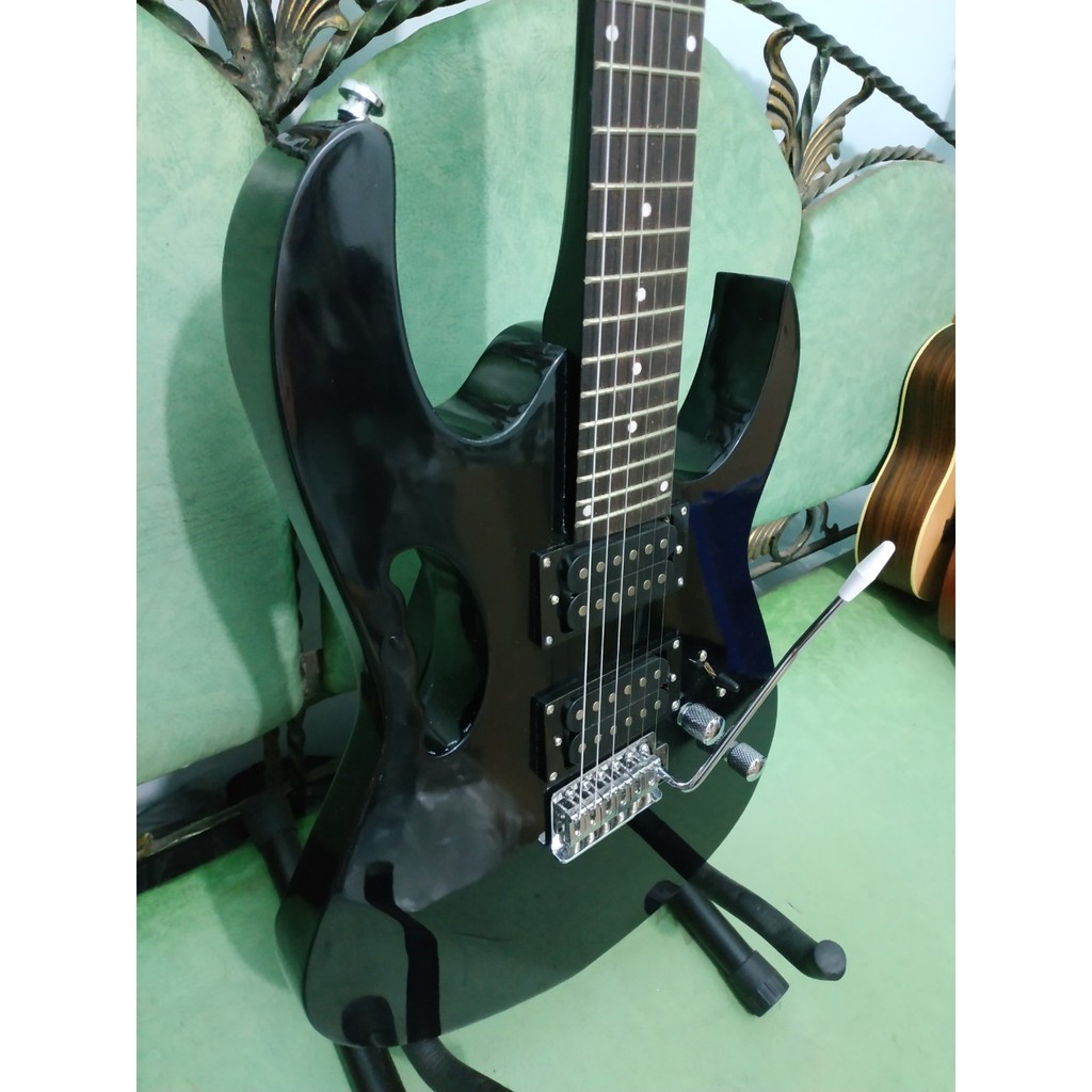 Gitar Elektrik Ibanez JEM Warna Hitam Bonus Tas dan Kabel Jack Murah Jakarta