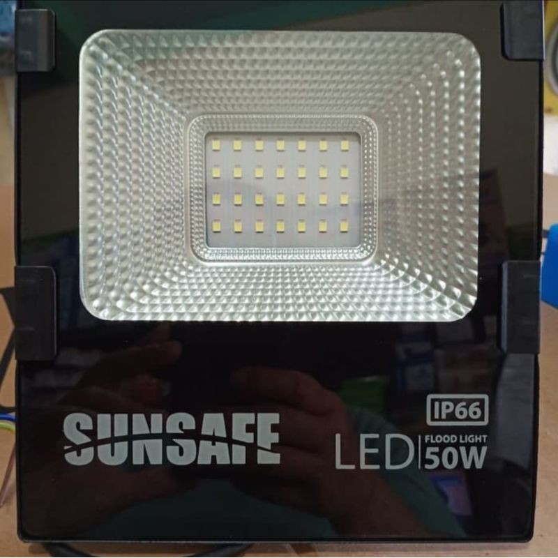 lampu sorot lampu tembak LED 50 watt kap sorot 50 watt