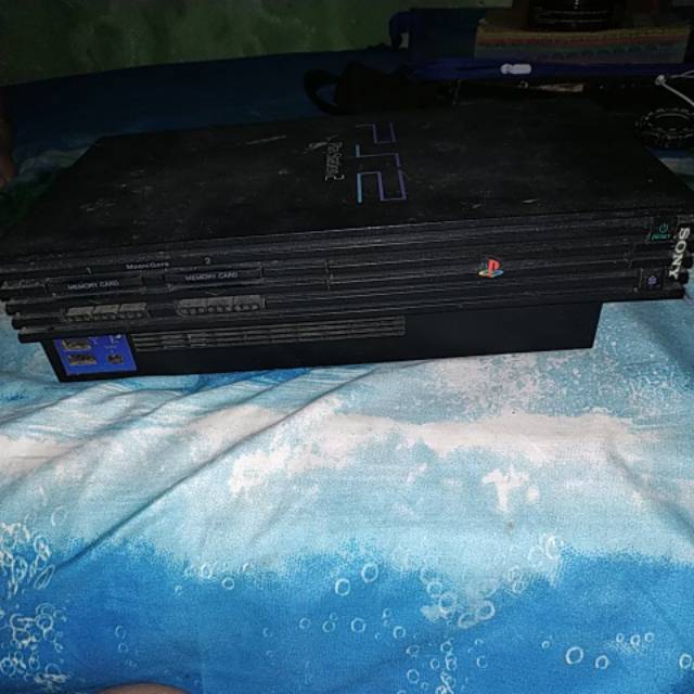 Console PS 2 (bekas pemakaiyan) murah meriah