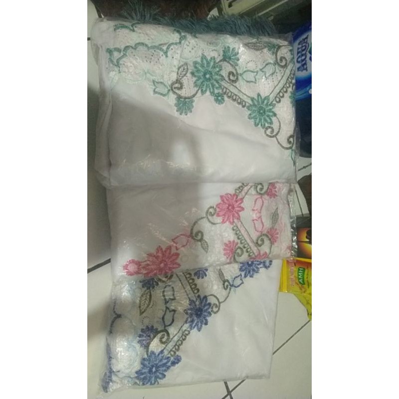 MUKENA KATUN BORDIER  ALESYA 01 WARNA RANDOM