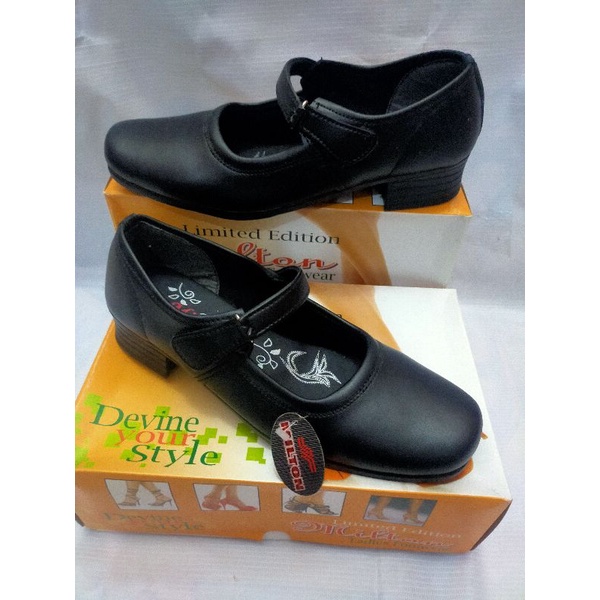 sepatu paskibra wanita pantofel hitam merk milton