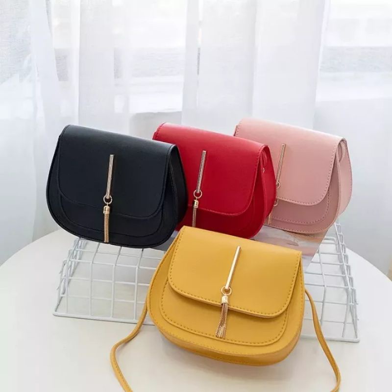 Tas Selempang Miniso rumbai emas / Tas wanita murah
