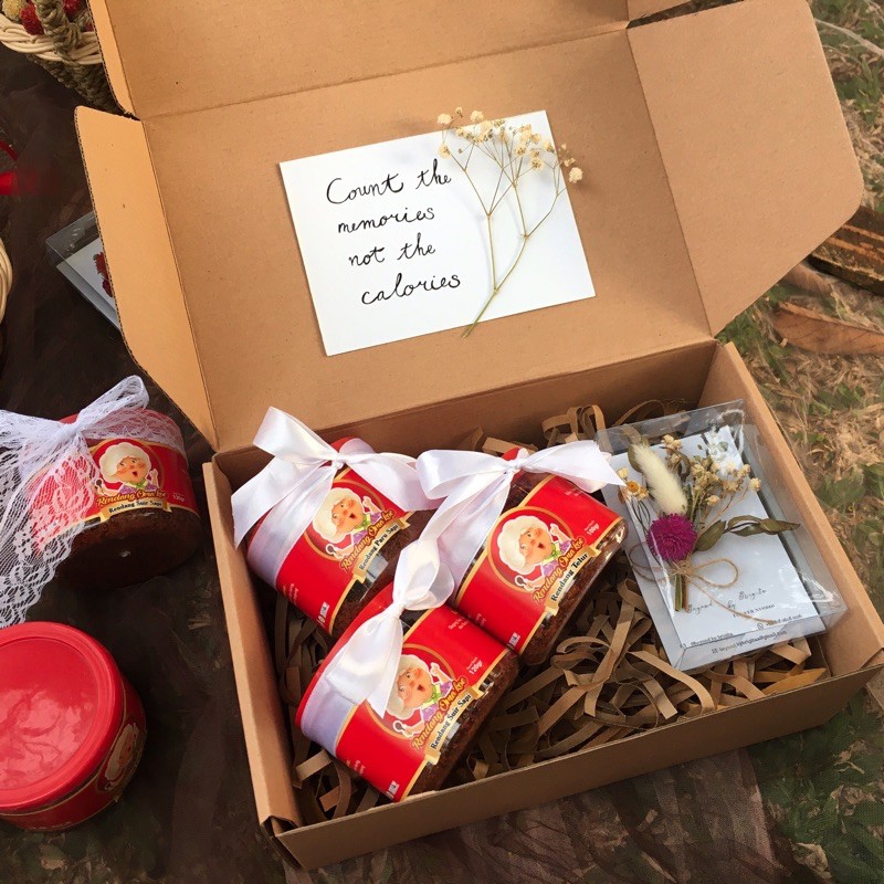 

Paket Hampers / Gift / Souvenir Rendang