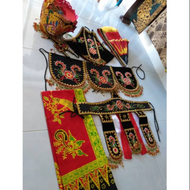 baju gandrung banyuwangi