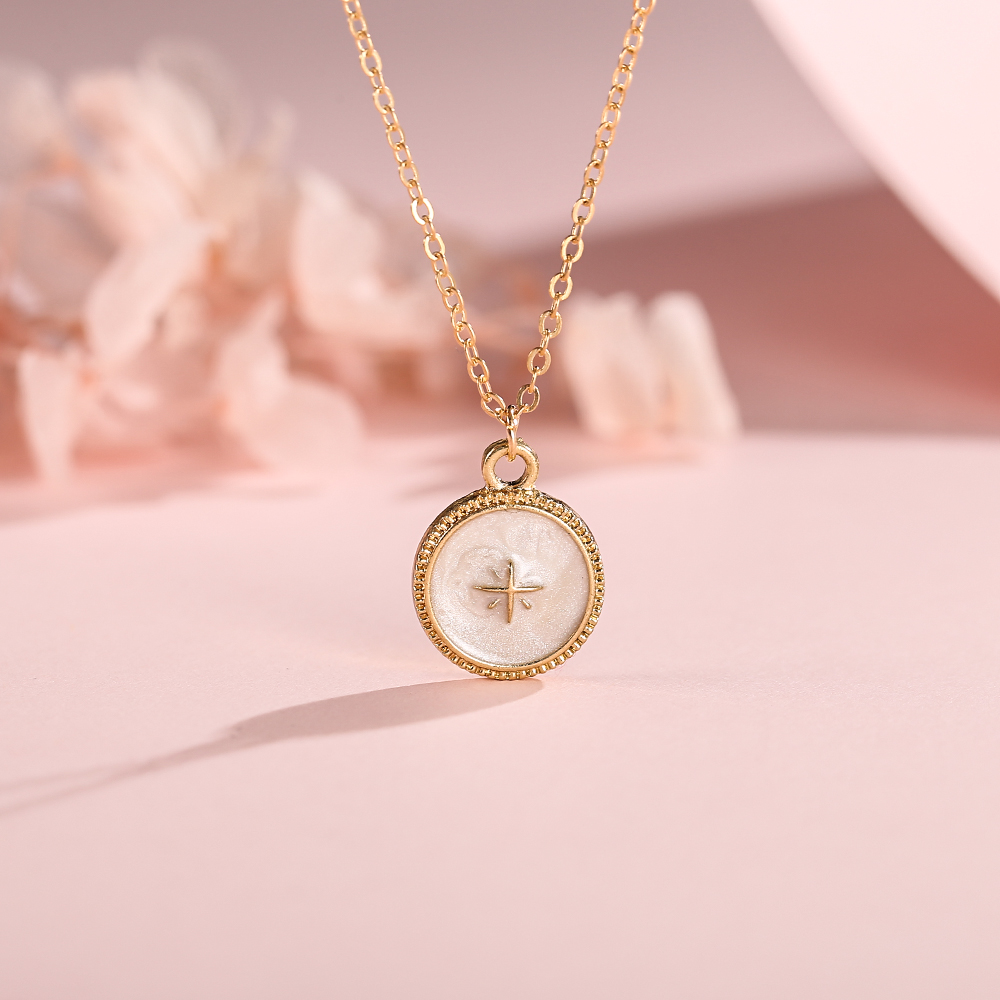 Fashion round meter Shaped Pendant Necklace Gold alloy Necklace for women simple jewelry accessories