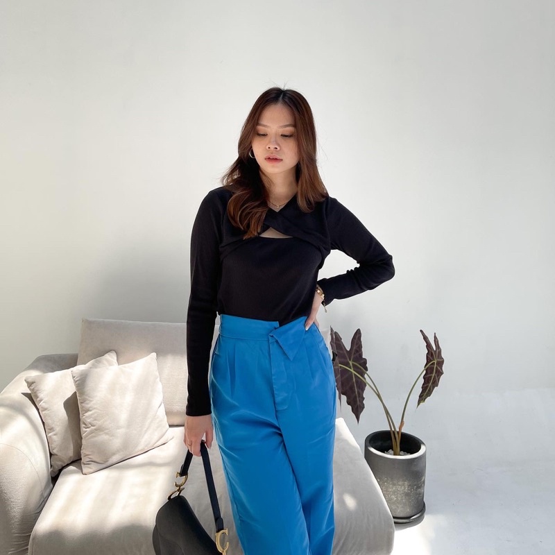Beige Studio - Knot Top / Blouse Lengan Panjang Wanita
