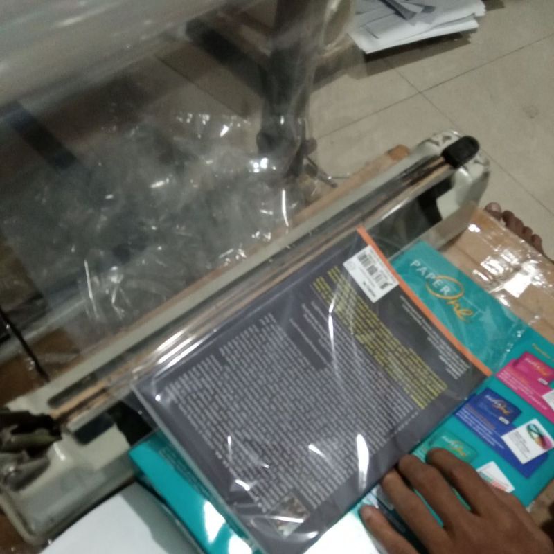 

Plastik Shrink Buku / Plastik Kemas Buku