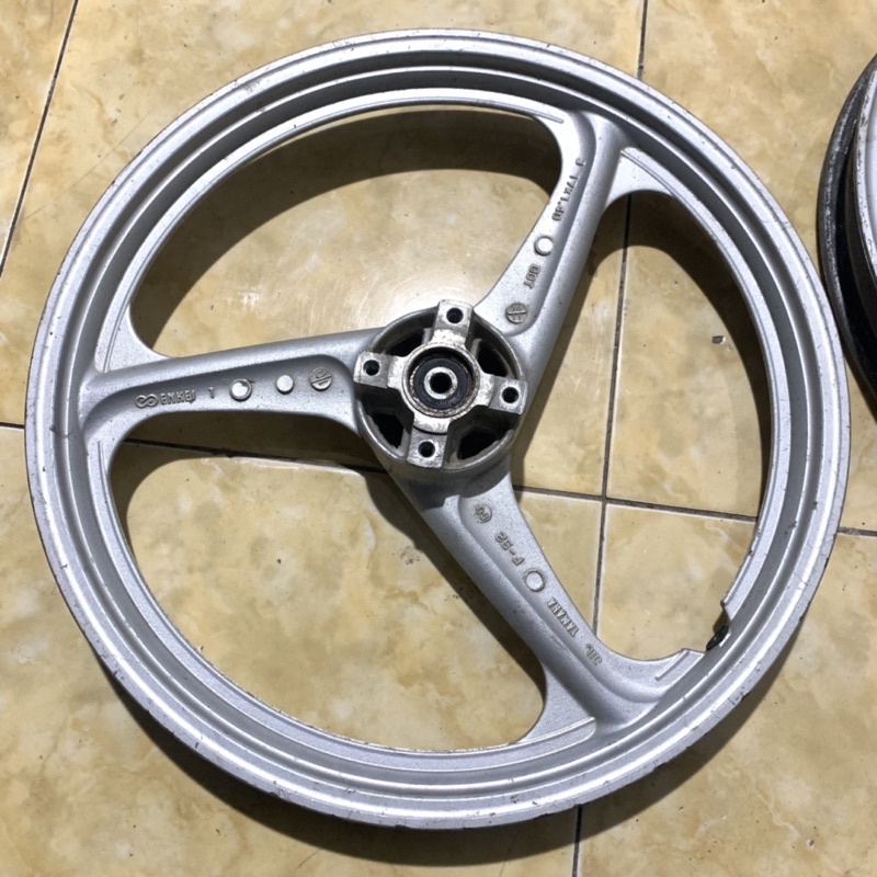 velg f1zr fizr fiz force 1 enkei cat masih ori