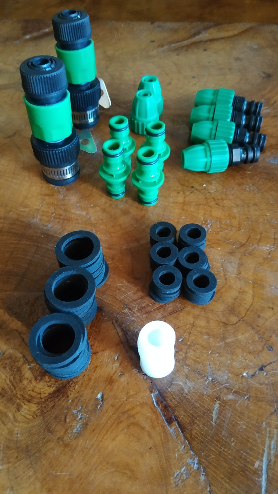 Connector / Konektor Drat Dalam / Female 1/2 Inch Ke 3/8 Inch
