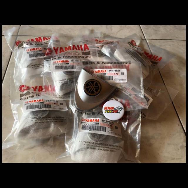 Emblem depan fiz r original plus klip pengunci