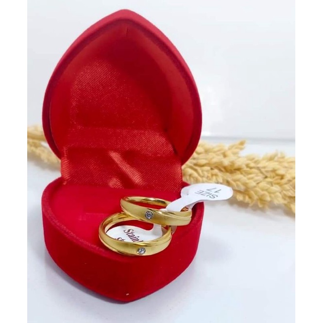 CINCIN TITANIUM TUNANGAN GOLD
