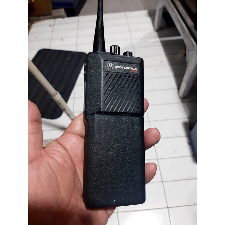 HT MOTOROLA GP88 FREKUENSI UHF