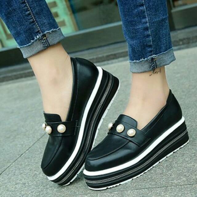 Sepatu import korea tipe 611