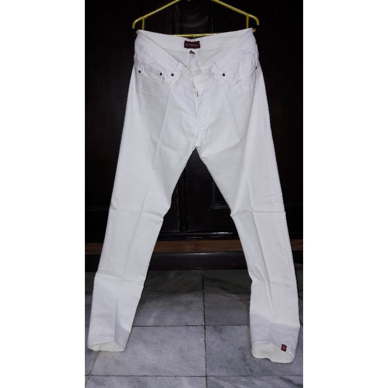 Celana Jeans Putih Ako