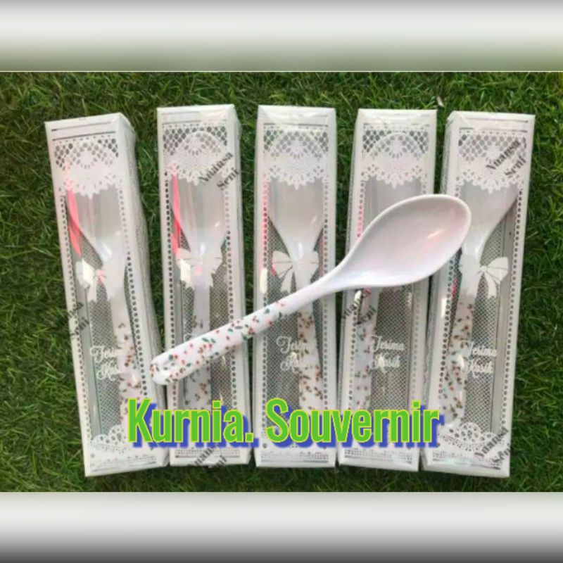 Souvernir Sendok Makan Melamin Kemasan Mika Motif