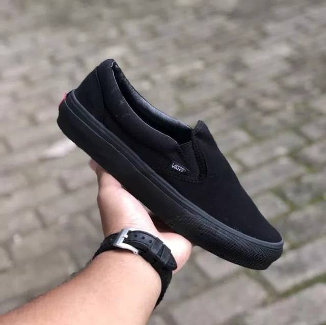 Sepatu Vans Oldskol Full All Black Hitam Sekolah Kerja Kuliah Pria Wanita Traning Ospek Kado Hadiah