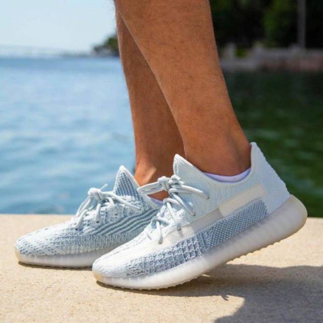 yeezy 350 cloud blue