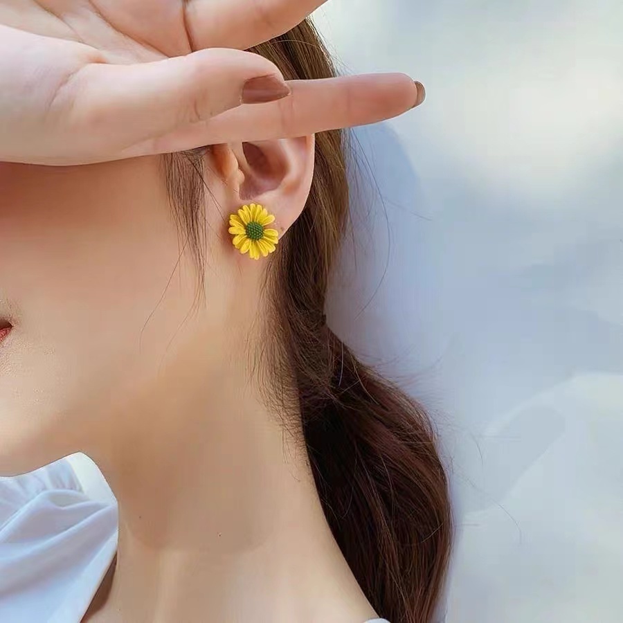 Anting Stud Bentuk Bunga Daisy G-Dragon Gaya  Untuk Wanita