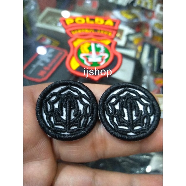 Monogram satpam bordir timbul