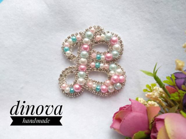 Bros huruf mutiara.bros initial.bros nama/bros nama/bros huruf/bros dada/bros cantik by dinova store-2