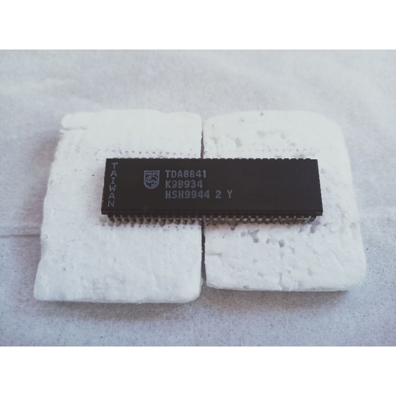 IC CROMA TDA8841 TV POLYTRON ORI