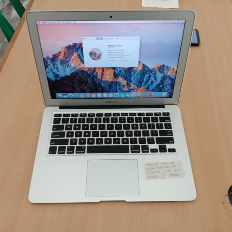 MacBook AIR 2015 11&quot; CORE i5 4GB / 256GB 128GB SECOND GARANSI RESMI
