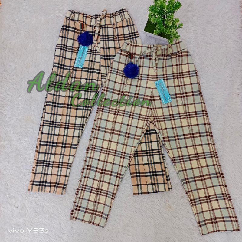 Celana Dotty Baby Terry Motif Kotak Anak Perempua 6-8 / Celana Dotty Anak / Celana Anak Perempuan Motif Kotak / Celana Motif Anak / Celana Panjang Anak Perempuan / Celana Anak Perempuan