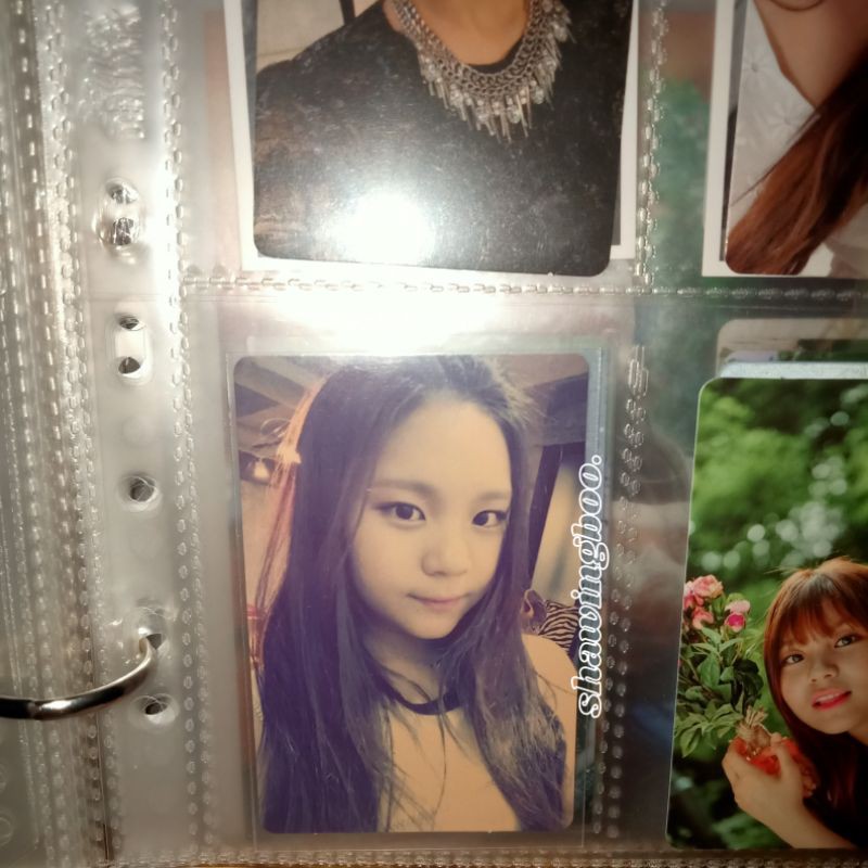 [BOOKED] GFRIEND UMJI FLOWER BUD PHOTOCARD