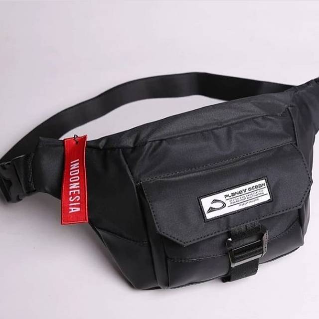 Tas pria planet ocean