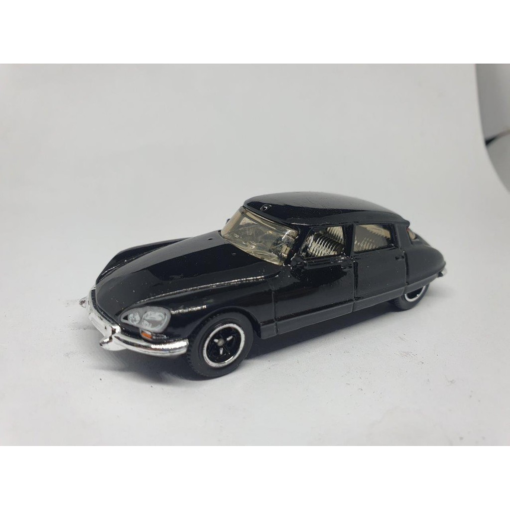 matchbox citroen ds