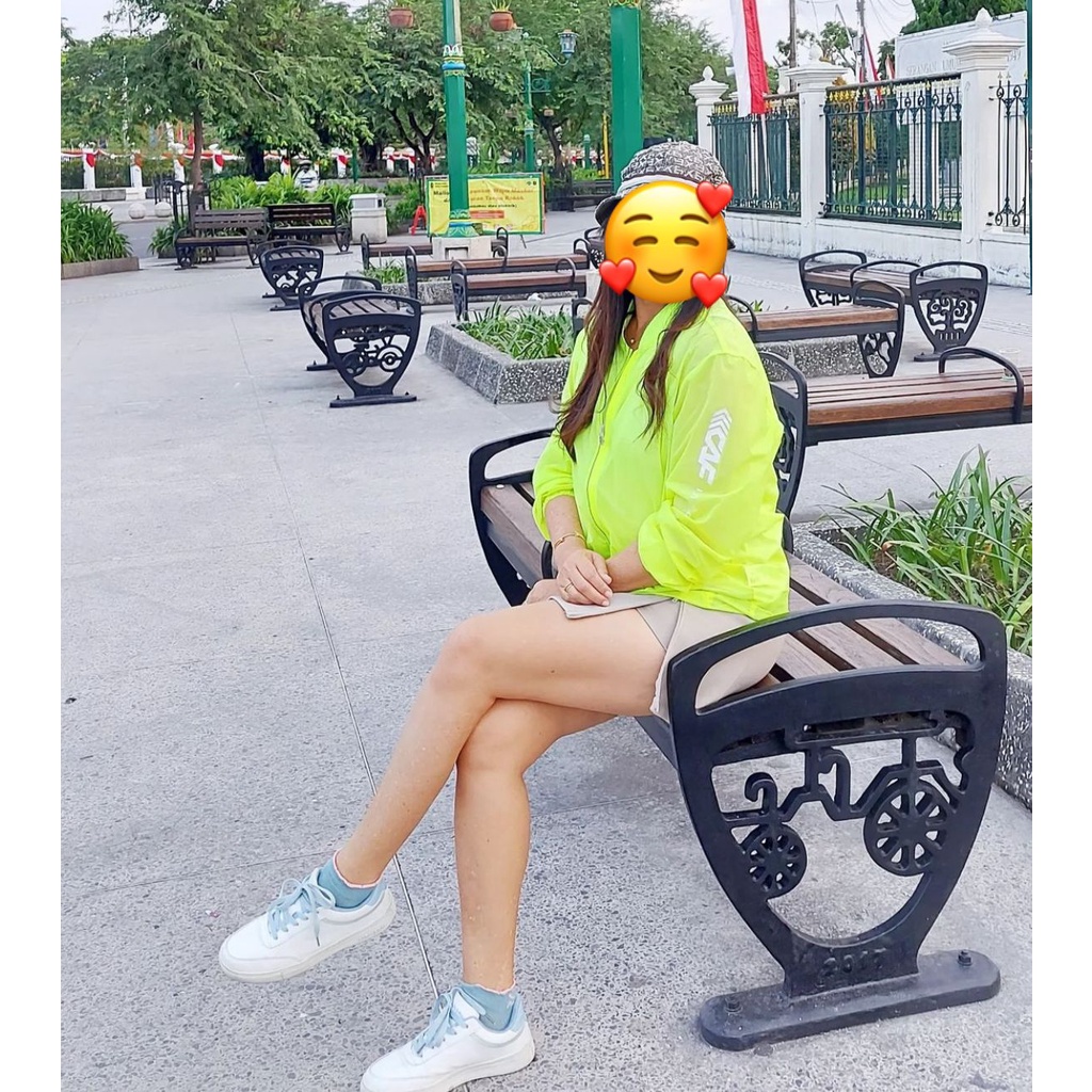 PRELOVED LECAF RUNNING JACKET / JAKET LARI HIJAU STABILO / JAKET OUTDOOR LIME GREEN / JAKET PARASUT