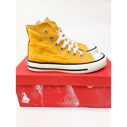 SEPATU CNVRS CLASSIC CTAS 70's HIGH UNISEX SNEAKERS - YELLOW-1