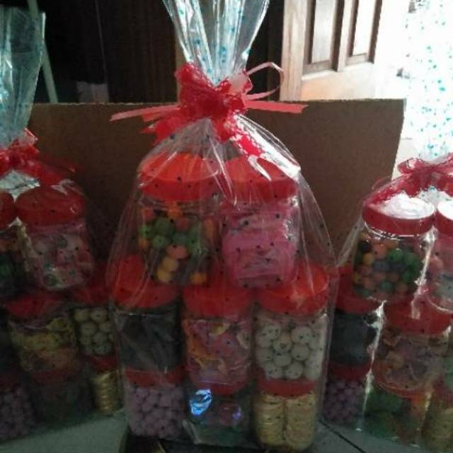 

Paket Parcel Coklat 8 Toples Mini