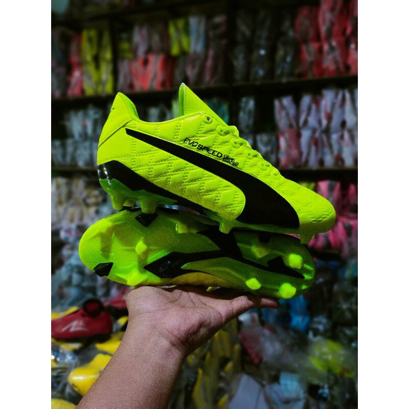 Sepatu Bola Puma_Evospeed Terbaru 2021 Bonus Kaos kaki