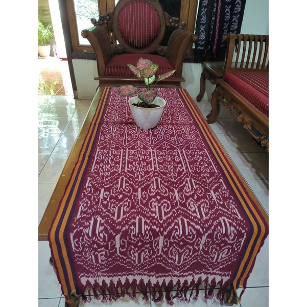 Taplak meja Tenun Etnik Nusantara
