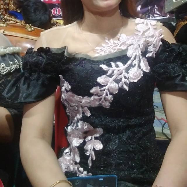 Gaun nyanyi, panjang