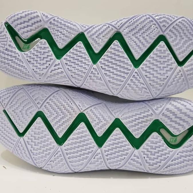 Sepatu Basket Nike Kyrie Irving 4 Tikitokok
