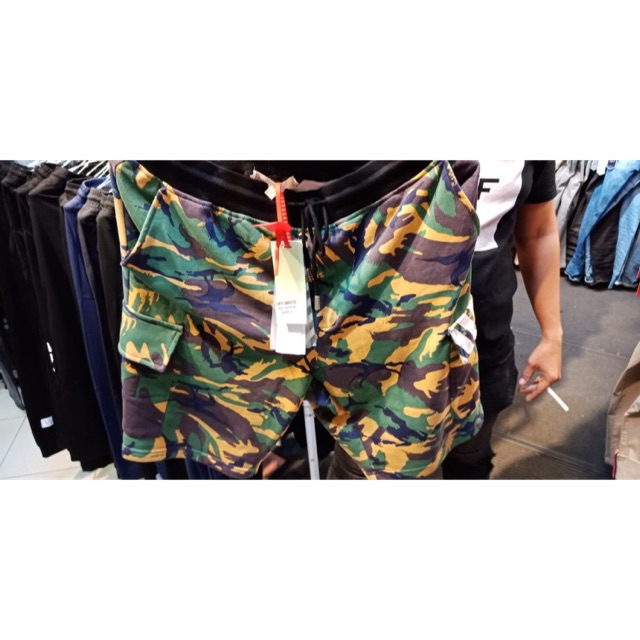 Celana Pendek OFF-WHITE Cargo Green Camo Series Import Premium Mirror