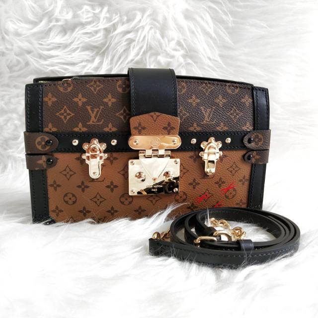 Ready BNIB LV TRUNK CLUTCH REVERSE
