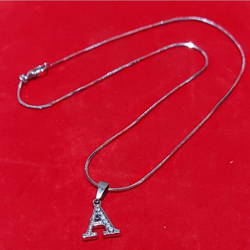 4s Grosir Solo || Kalung Titanium Huruf Anti karat || Kalung Titanium Silver Huruf A sampai Z Anti Karat