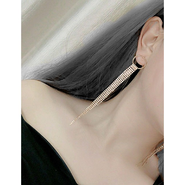 LRC Anting Tusuk Fashion Diamond And Pearl Crystal Tassel Earrings  K04151