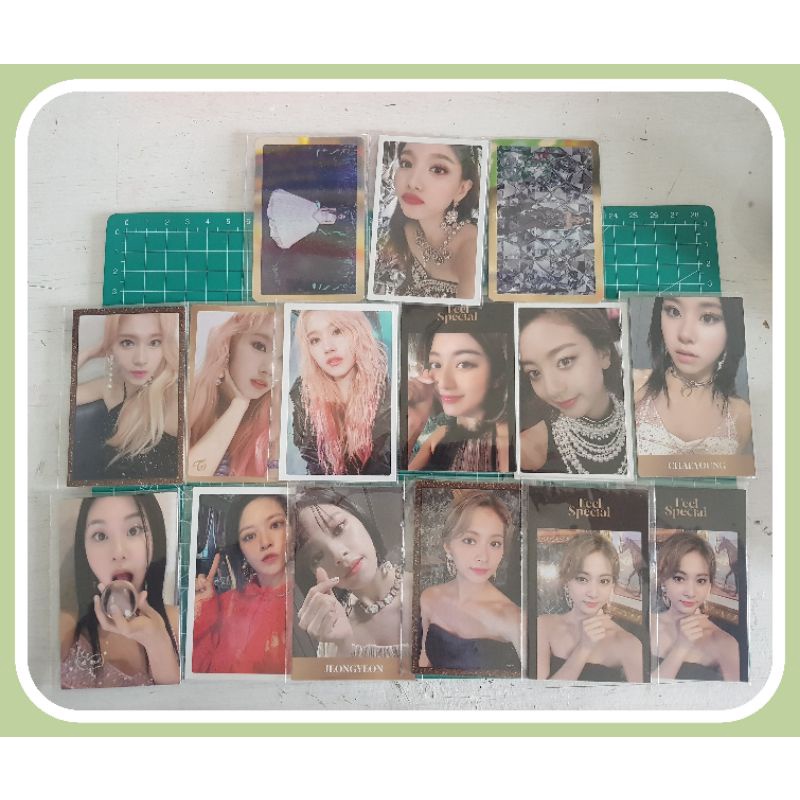 (READY) TWICE feel special photocard Album