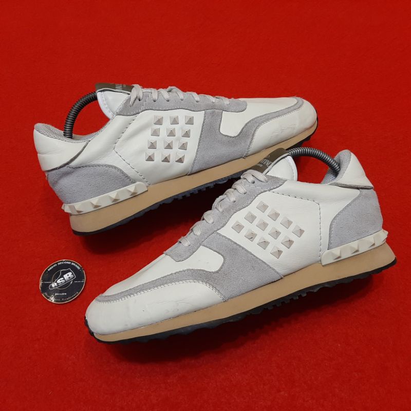 SEPATU VALENTINO GARAVANI MADEIN ITALY SIZE. 44 (SECOND BRAND)