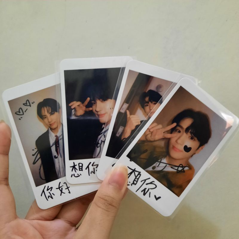 [BOOKED] The Boyz Eric & Hyunjae Knight Magazine signed Polaroid PC