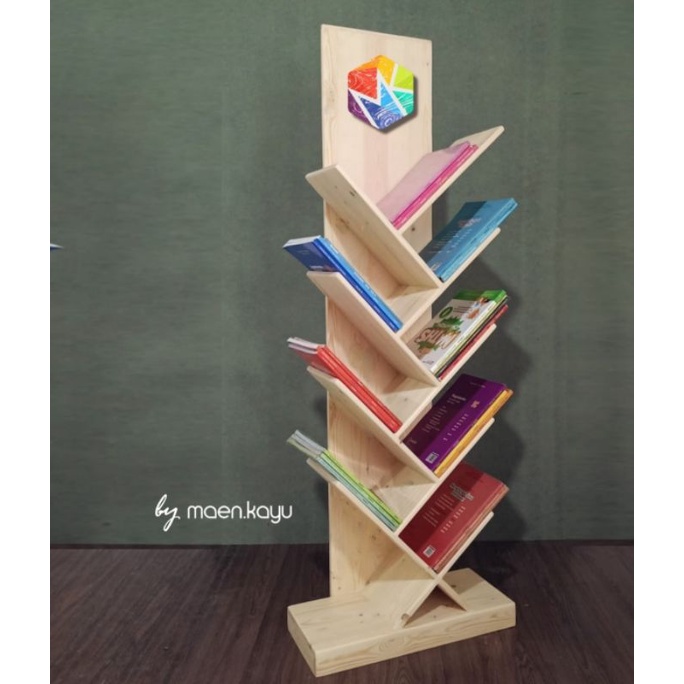 rak buku,rak kayu,rak buku display anak,rak buku lucu