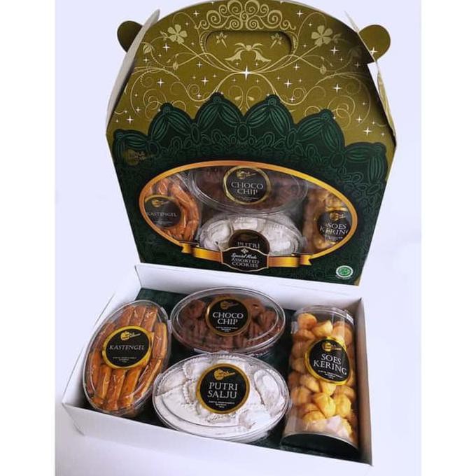 

Parcel Kue Premium / Exclusive Hampers - APPLE DONUT ISI 4 KEJU